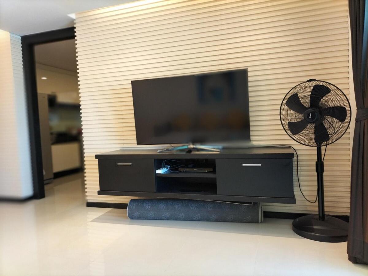 Modern 2-Bedroom Condo In Kamala Near The Beach Εξωτερικό φωτογραφία