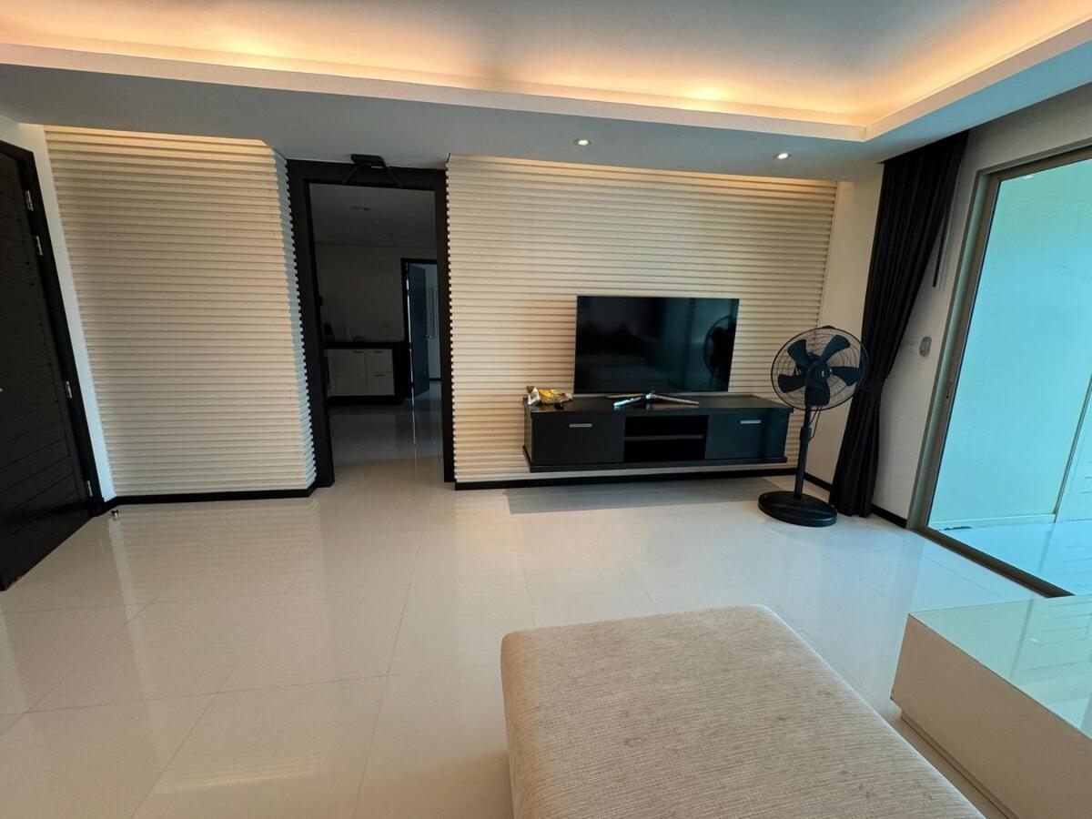 Modern 2-Bedroom Condo In Kamala Near The Beach Εξωτερικό φωτογραφία